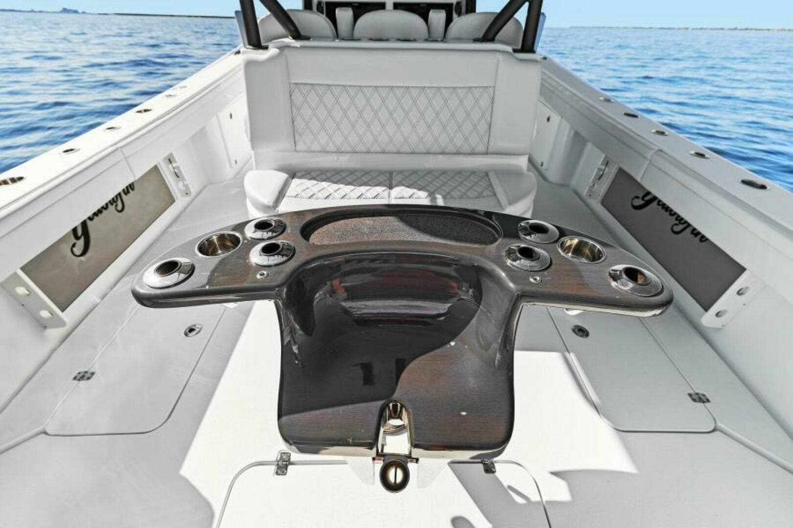 2021 Yellowfin 39 Center Console — photo 4