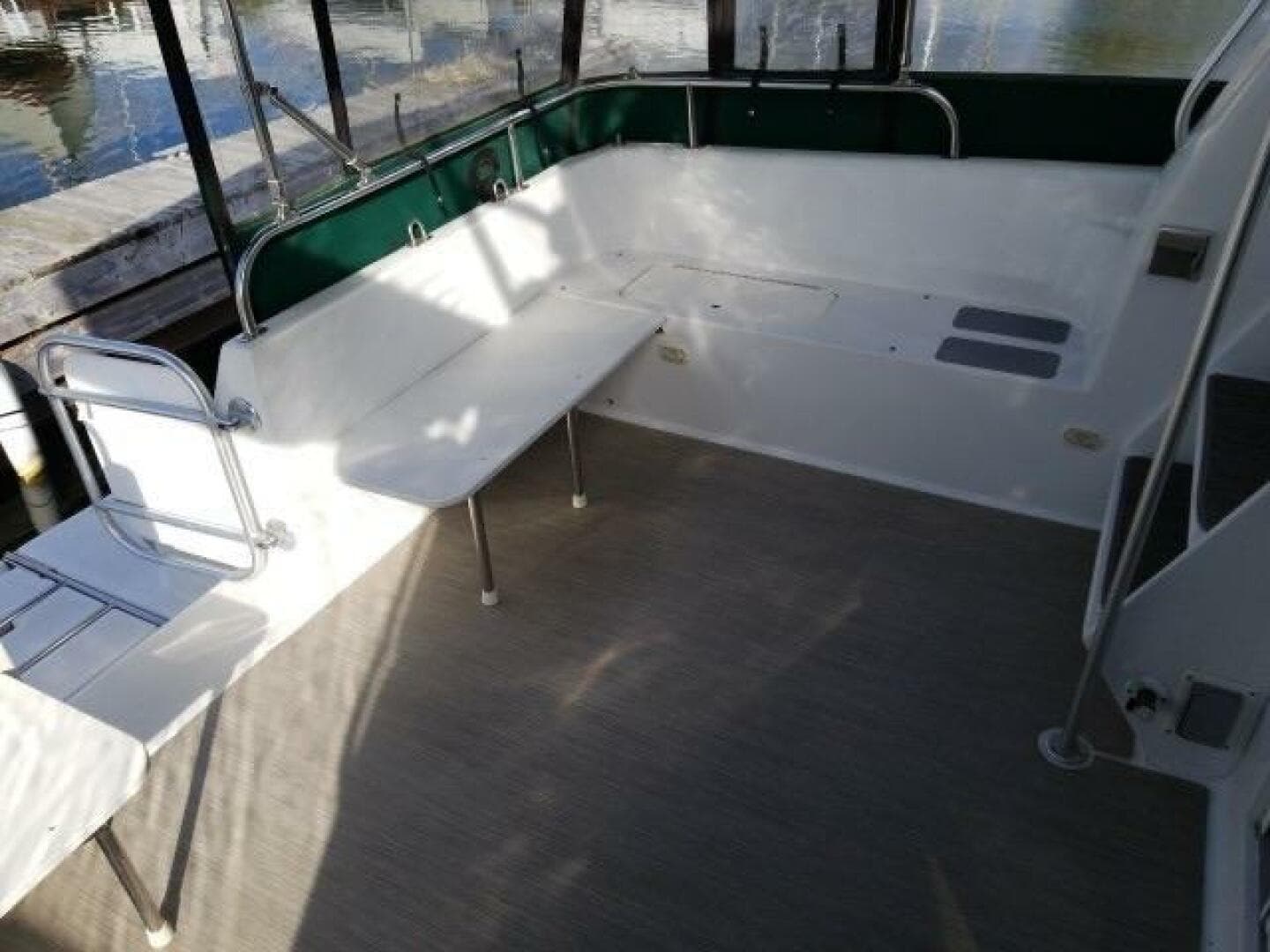 1993 Mainship 40 Sedan Bridge — photo 2