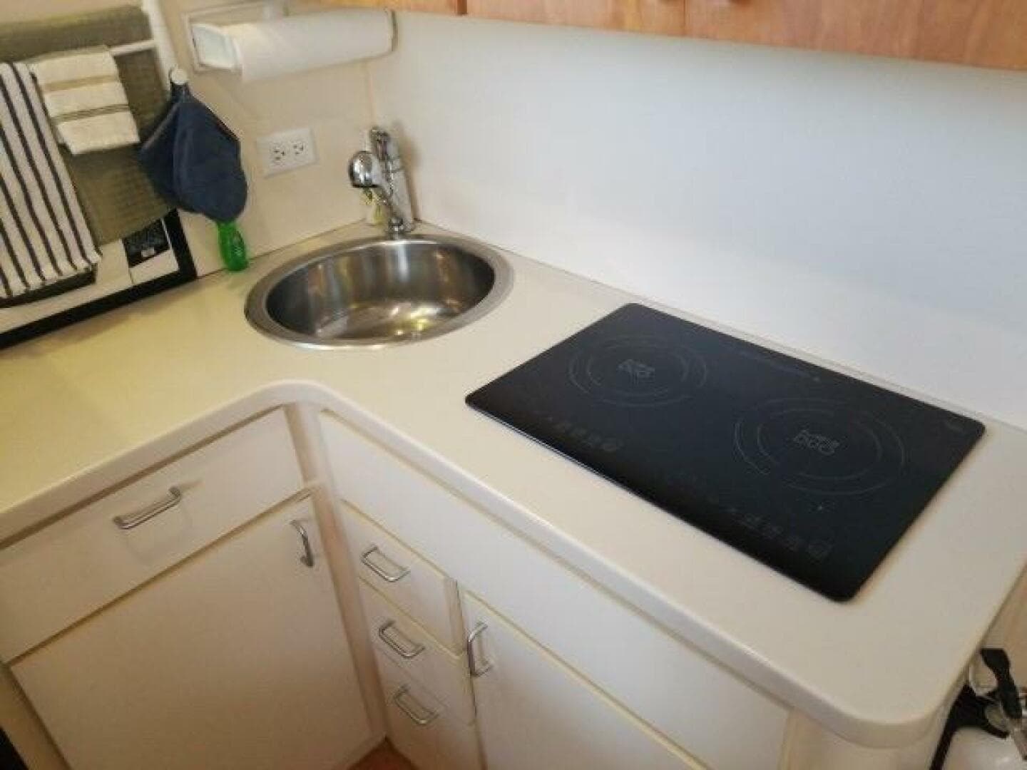 1993 Mainship 40 Sedan Bridge — photo 8