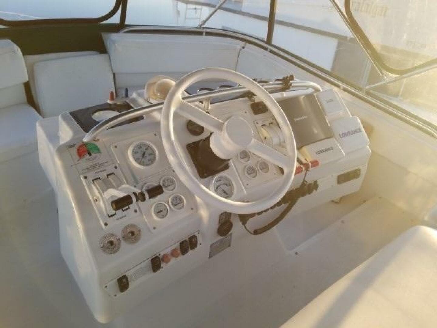 1993 Mainship 40 Sedan Bridge — photo 13