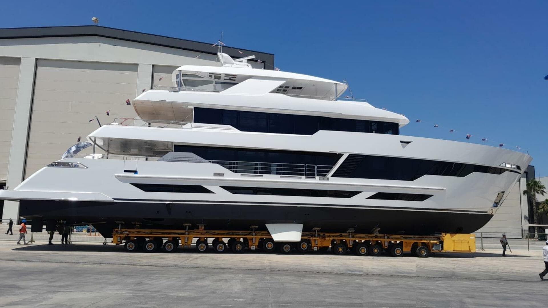 2026 Hargrave E Series Superyachts Division — photo 4