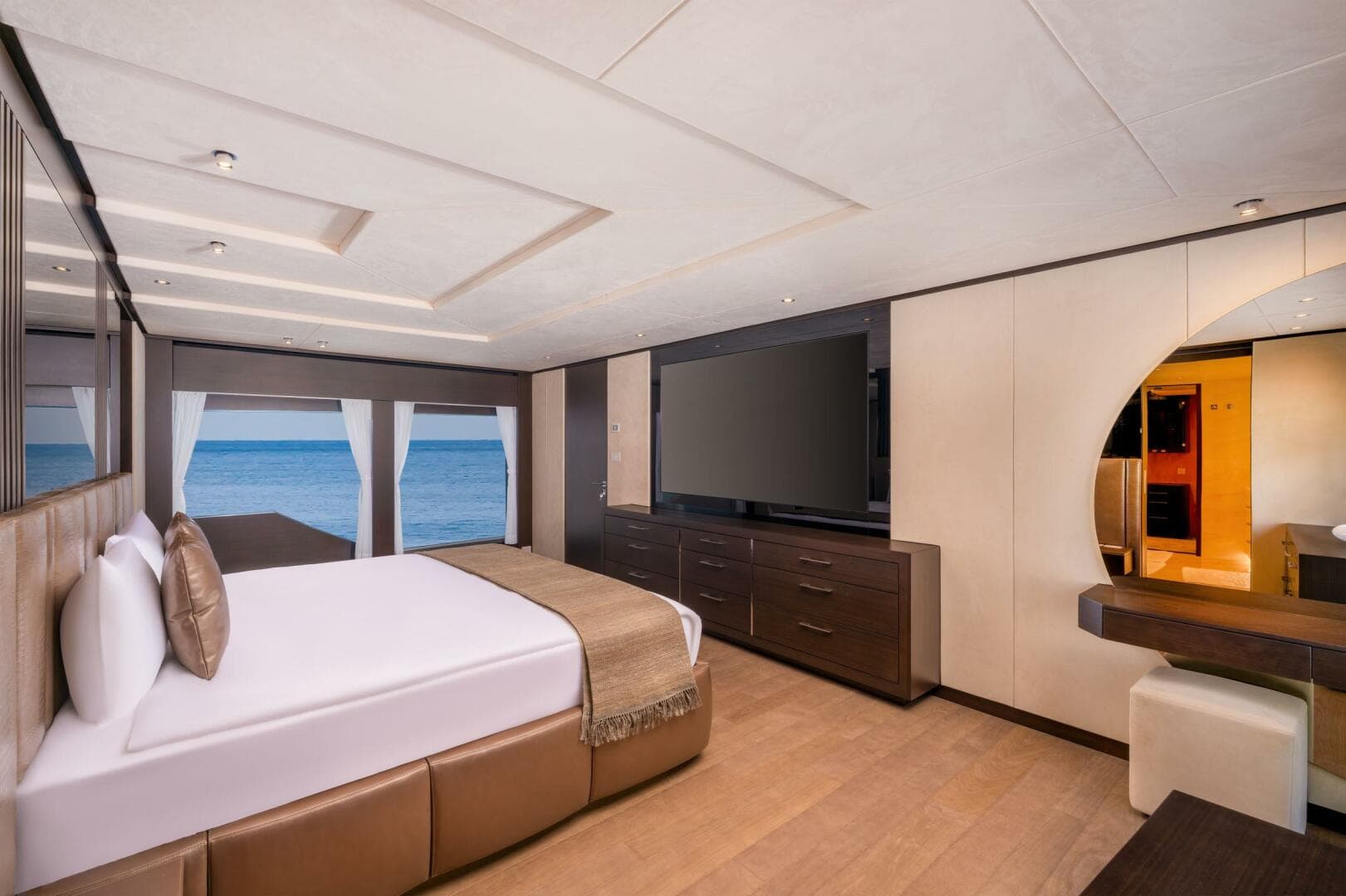 2026 Hargrave E Series Superyachts Division — photo 8