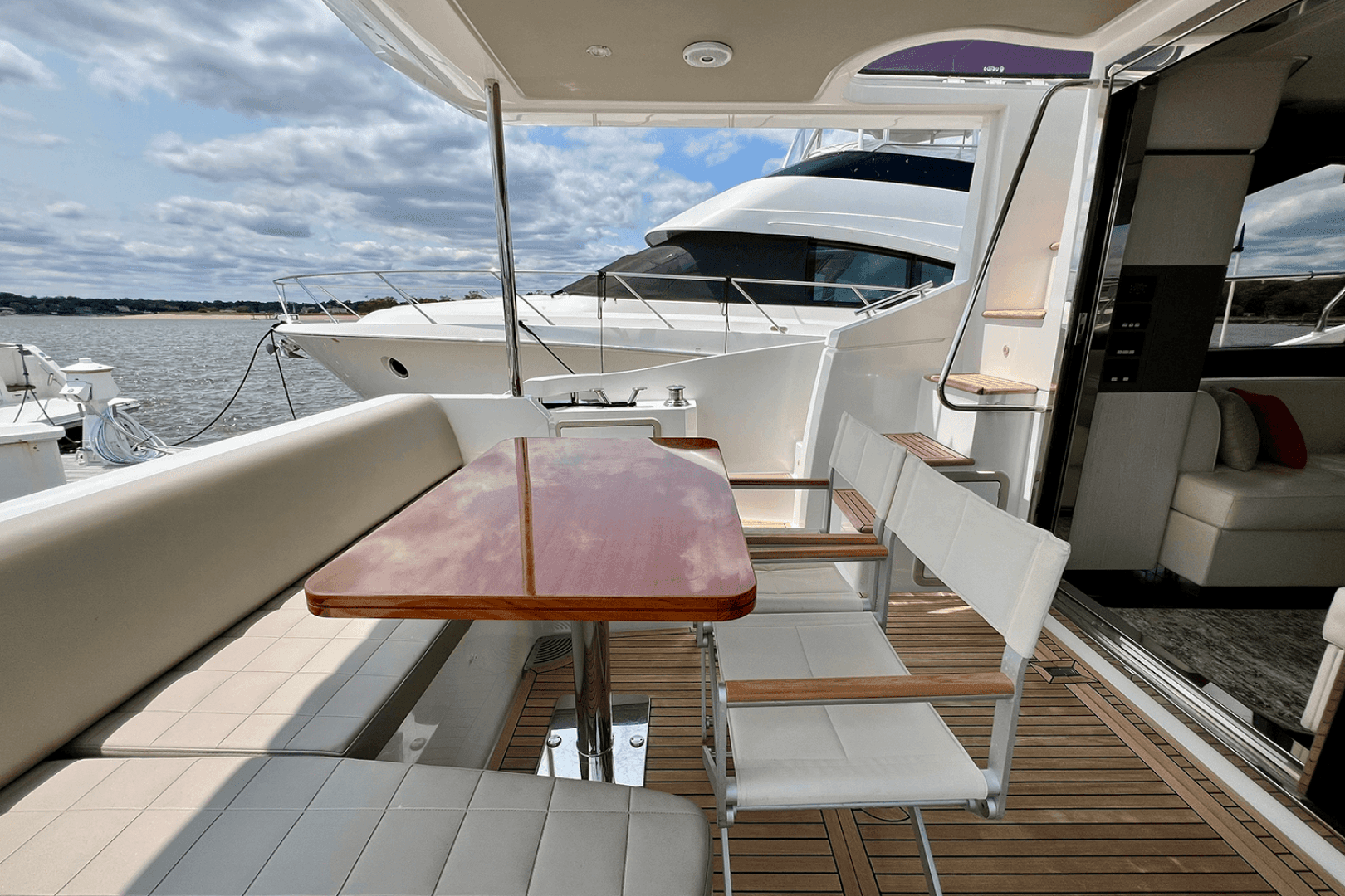 2019 Azimut 50 Flybridge — photo 14