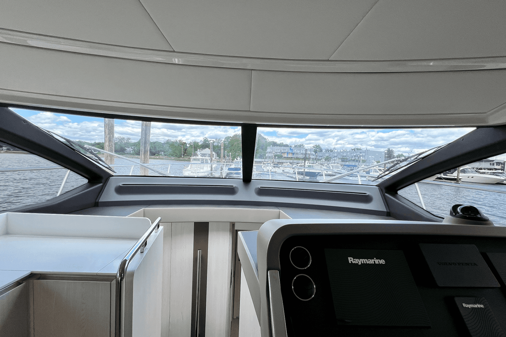 2019 Azimut 50 Flybridge — photo 69