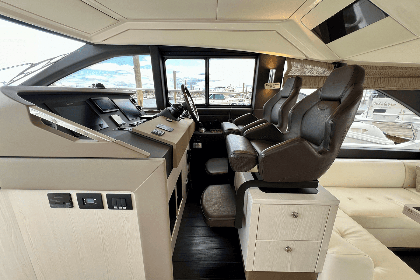 2019 Azimut 50 Flybridge — photo 56