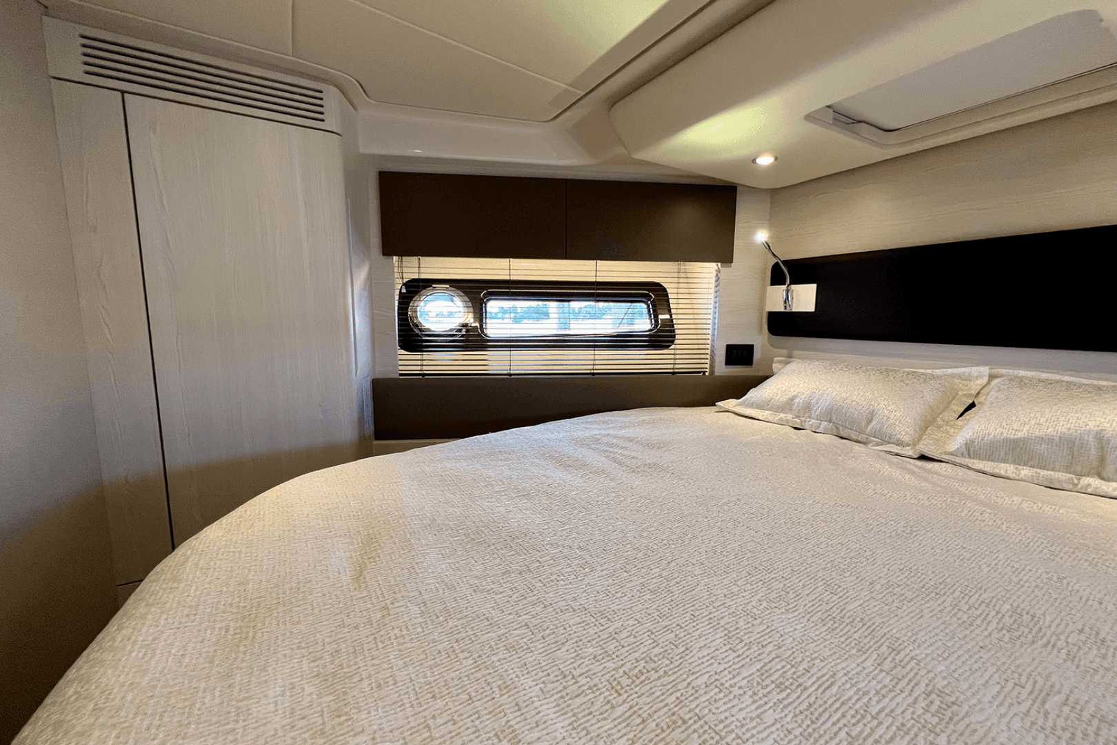 2019 Azimut 50 Flybridge — photo 71