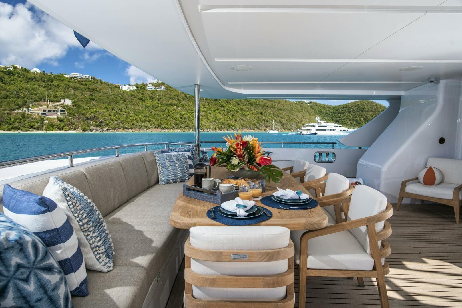 2018 Benetti Classic Supreme 132 — photo 8