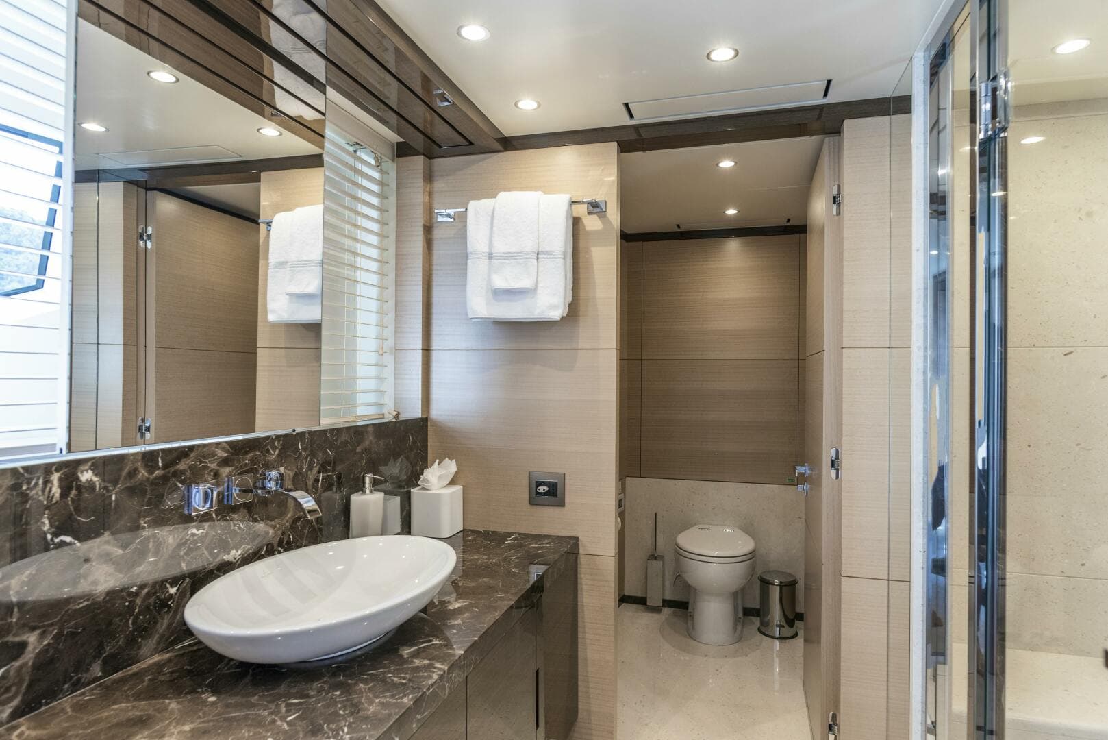 2018 Benetti Classic Supreme 132 — photo 18