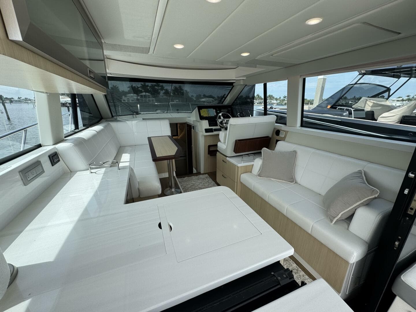 2024 Regal 38 Xo — photo 21