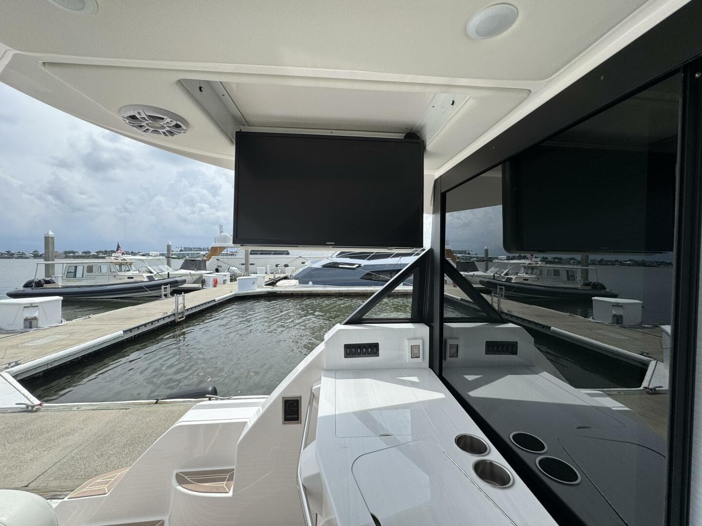 2024 Regal 38 Xo — photo 42