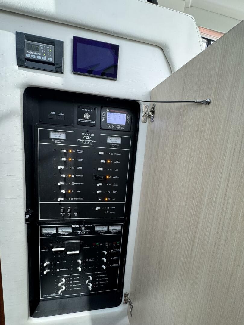 2024 Regal 38 Xo — photo 41