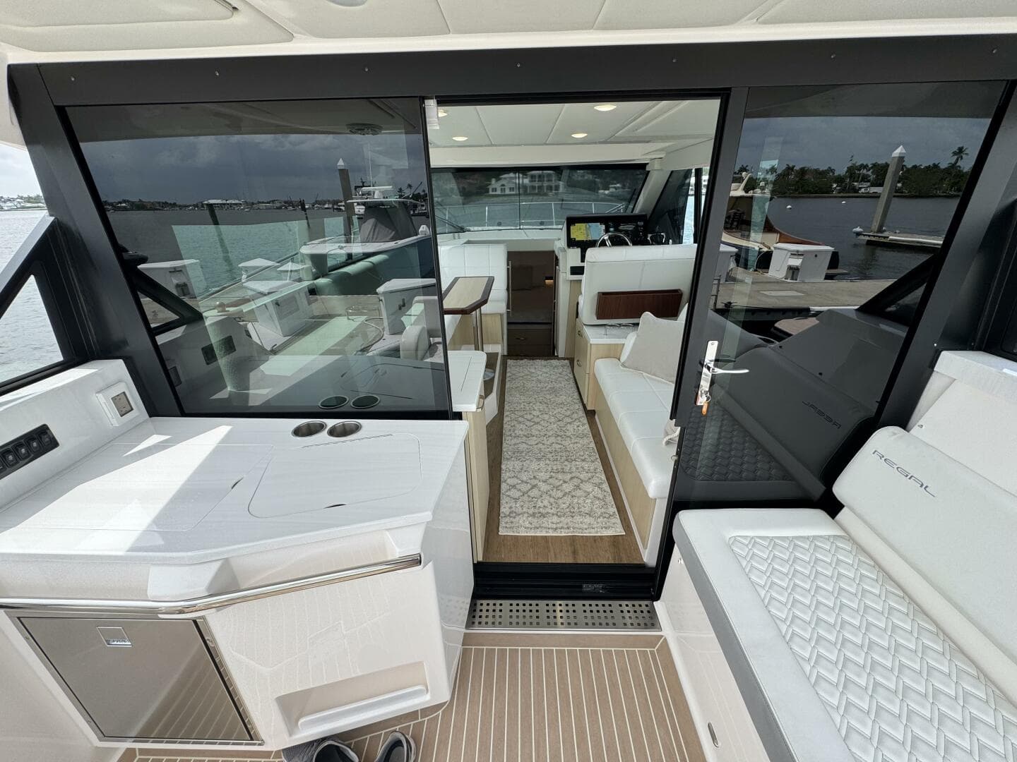 2024 Regal 38 Xo — photo 19