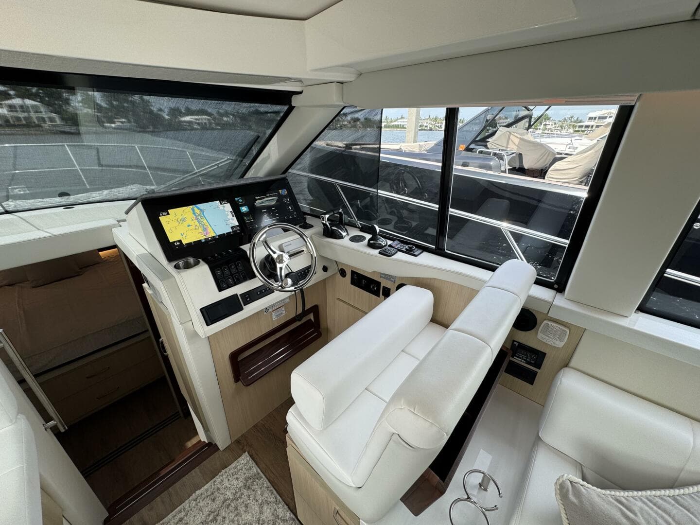 2024 Regal 38 Xo — photo 27