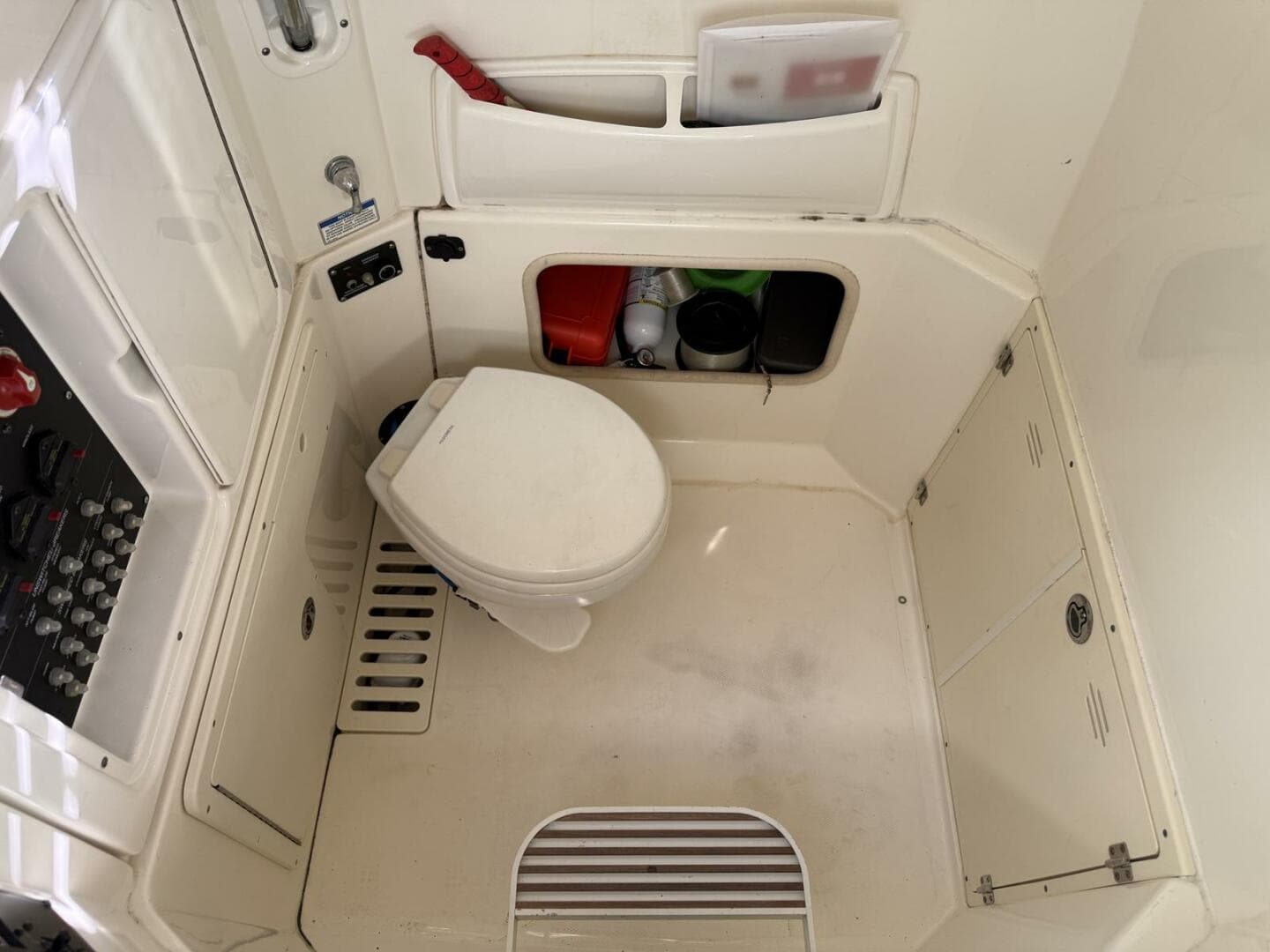 2016 Boston Whaler 280 Outrage — photo 14