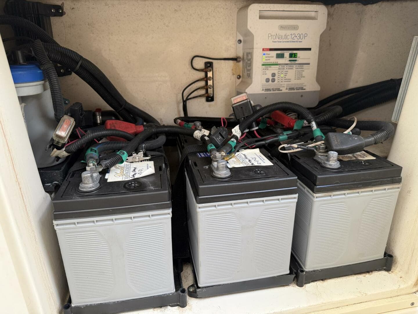 2016 Boston Whaler 280 Outrage — photo 16