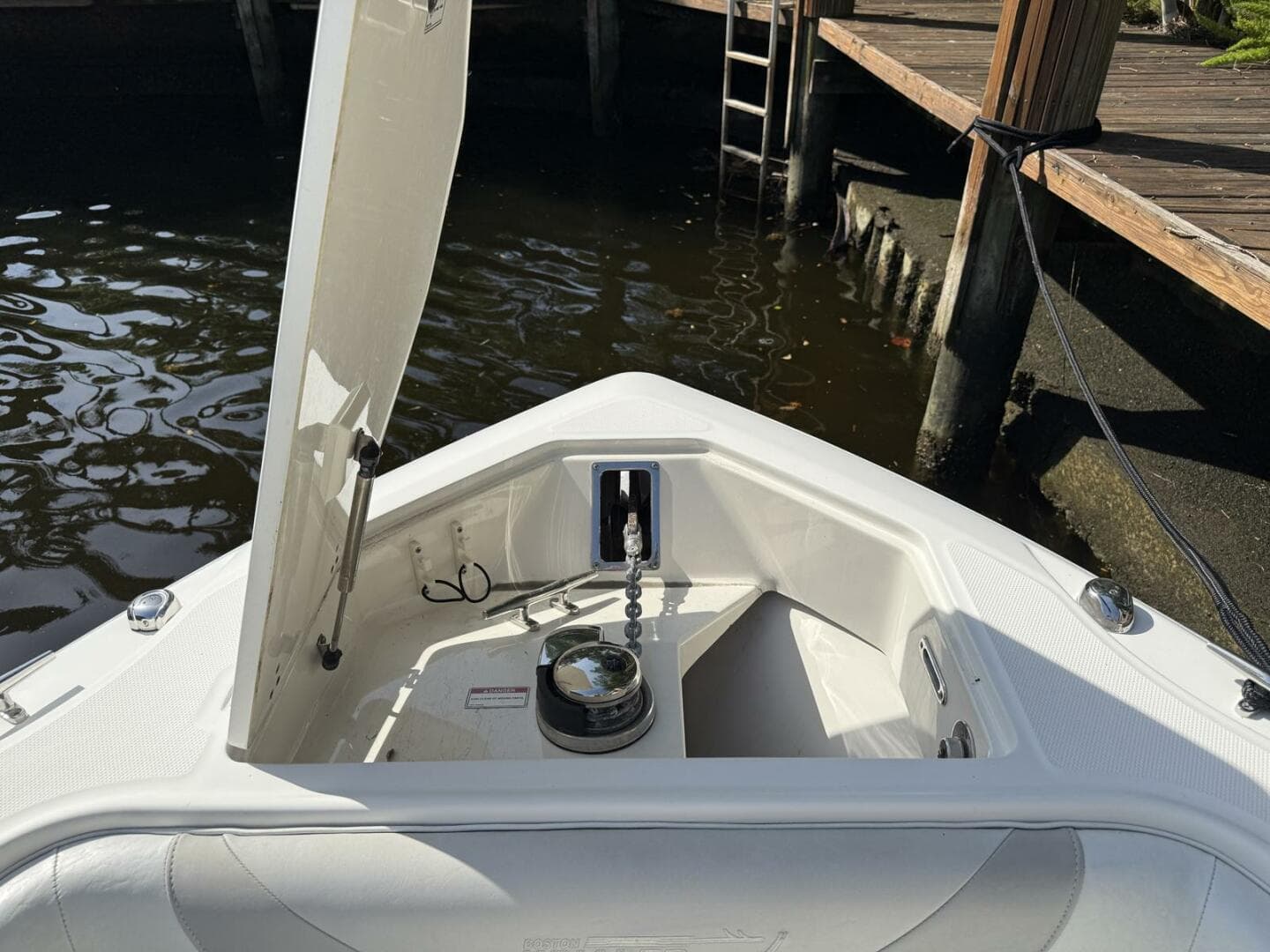 2016 Boston Whaler 280 Outrage — photo 4