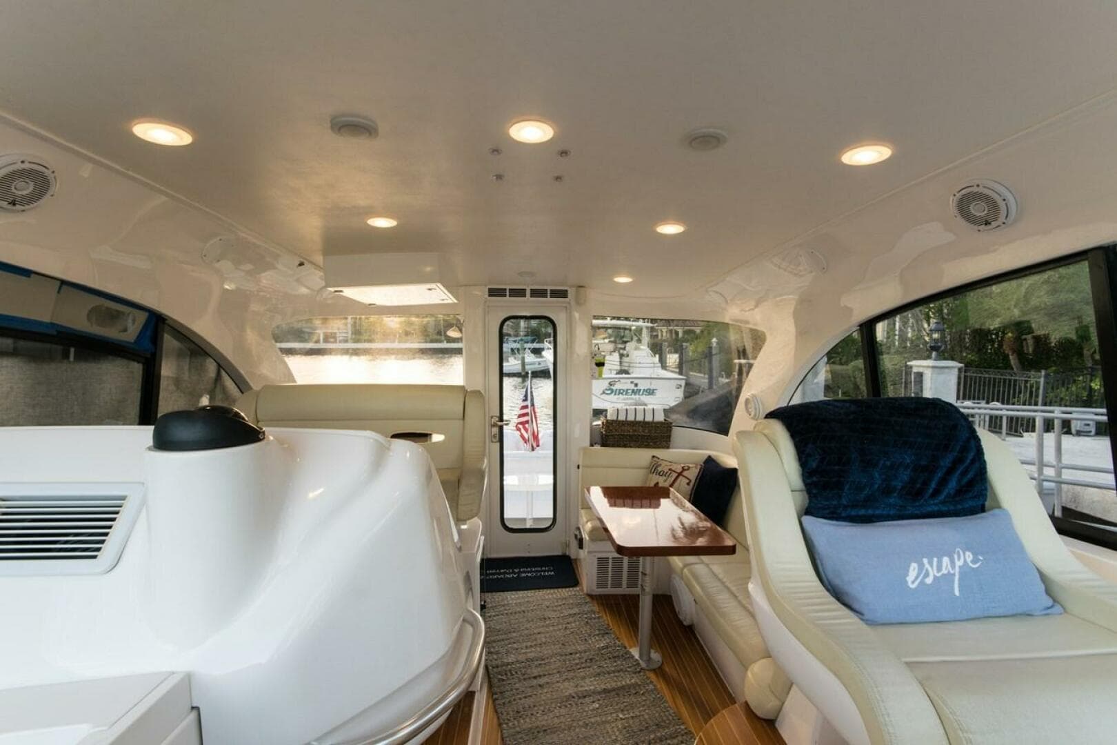 2012 Intrepid 475 Sport Yacht Wheel House — photo 34