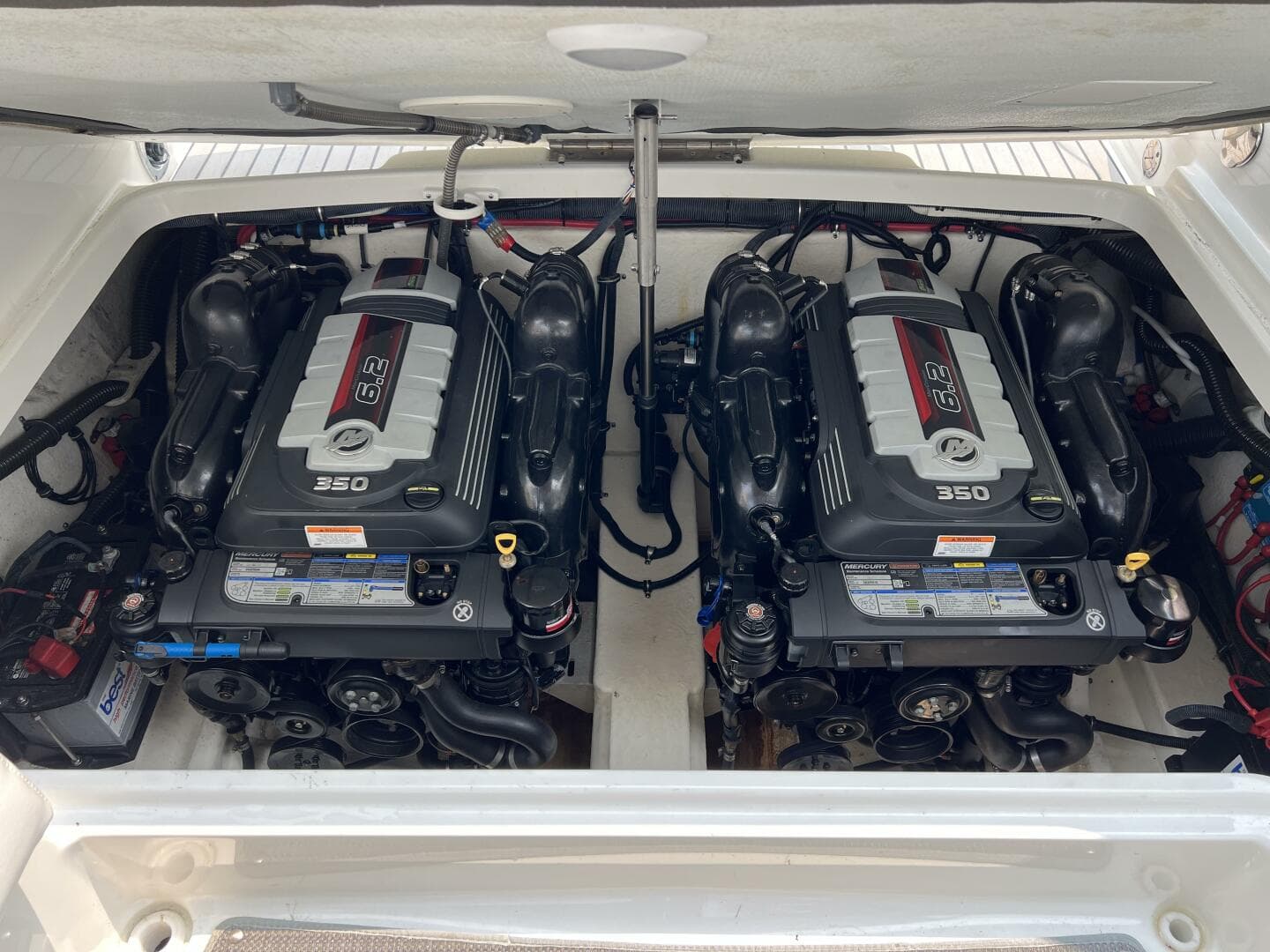 2016 Formula 310 Bowrider — photo 20