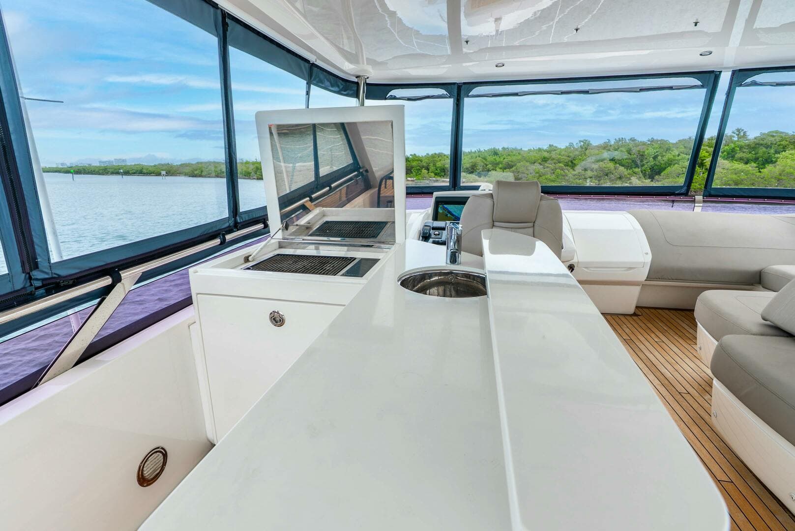 2018 Princess Yachts — photo 20