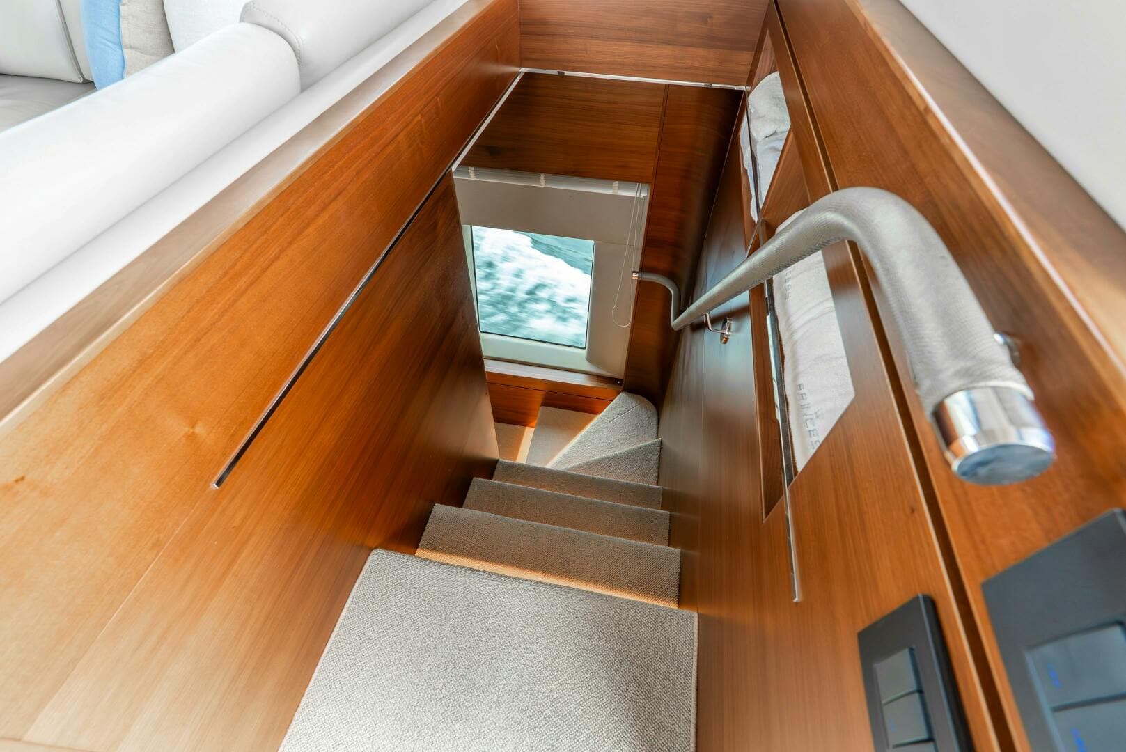 2018 Princess Yachts — photo 40