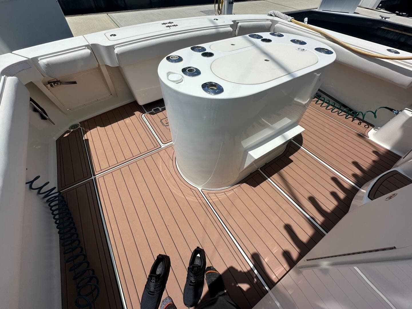 2007 Albemarle 360 Express — photo 19