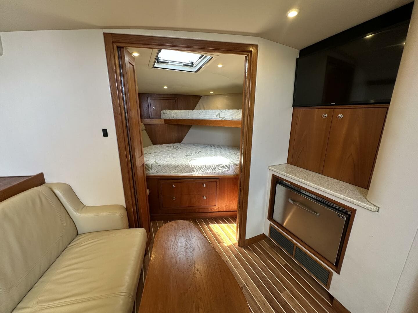2007 Albemarle 360 Express — photo 4