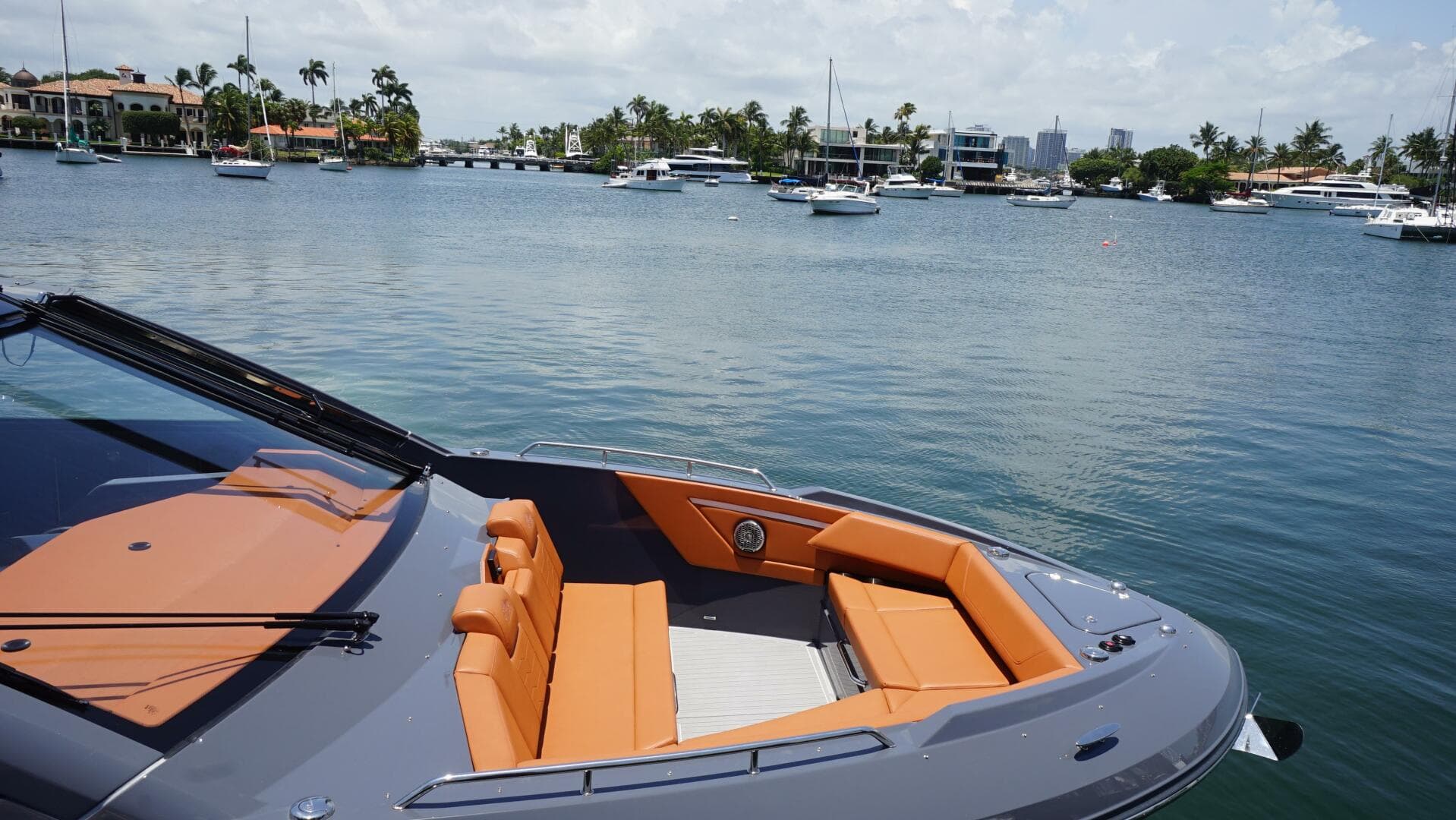 2023 Cruisers Yachts 42 Gls OB — photo 20