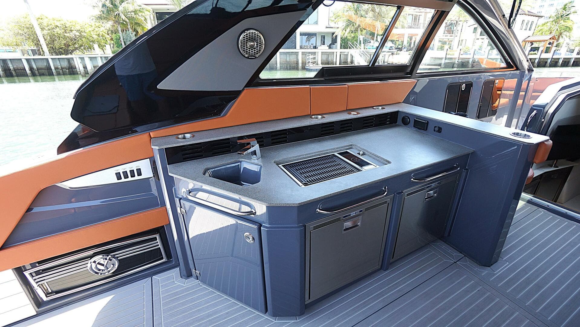 2023 Cruisers Yachts 42 Gls OB — photo 8