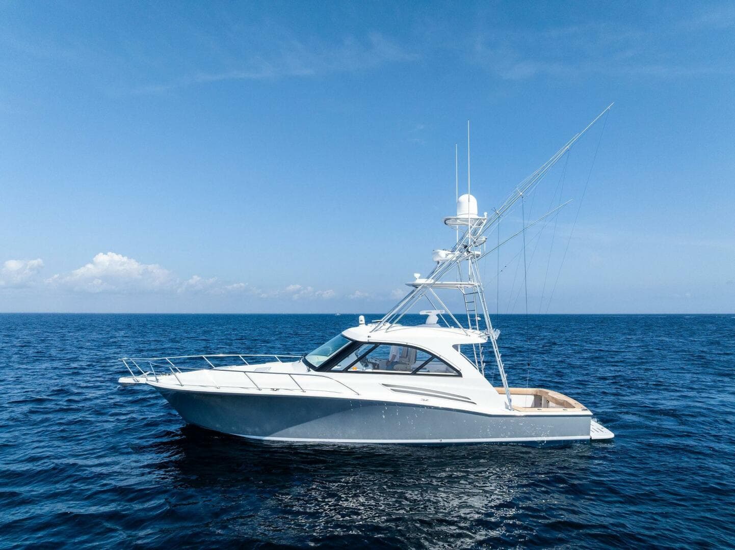 2016 Hatteras — photo 16