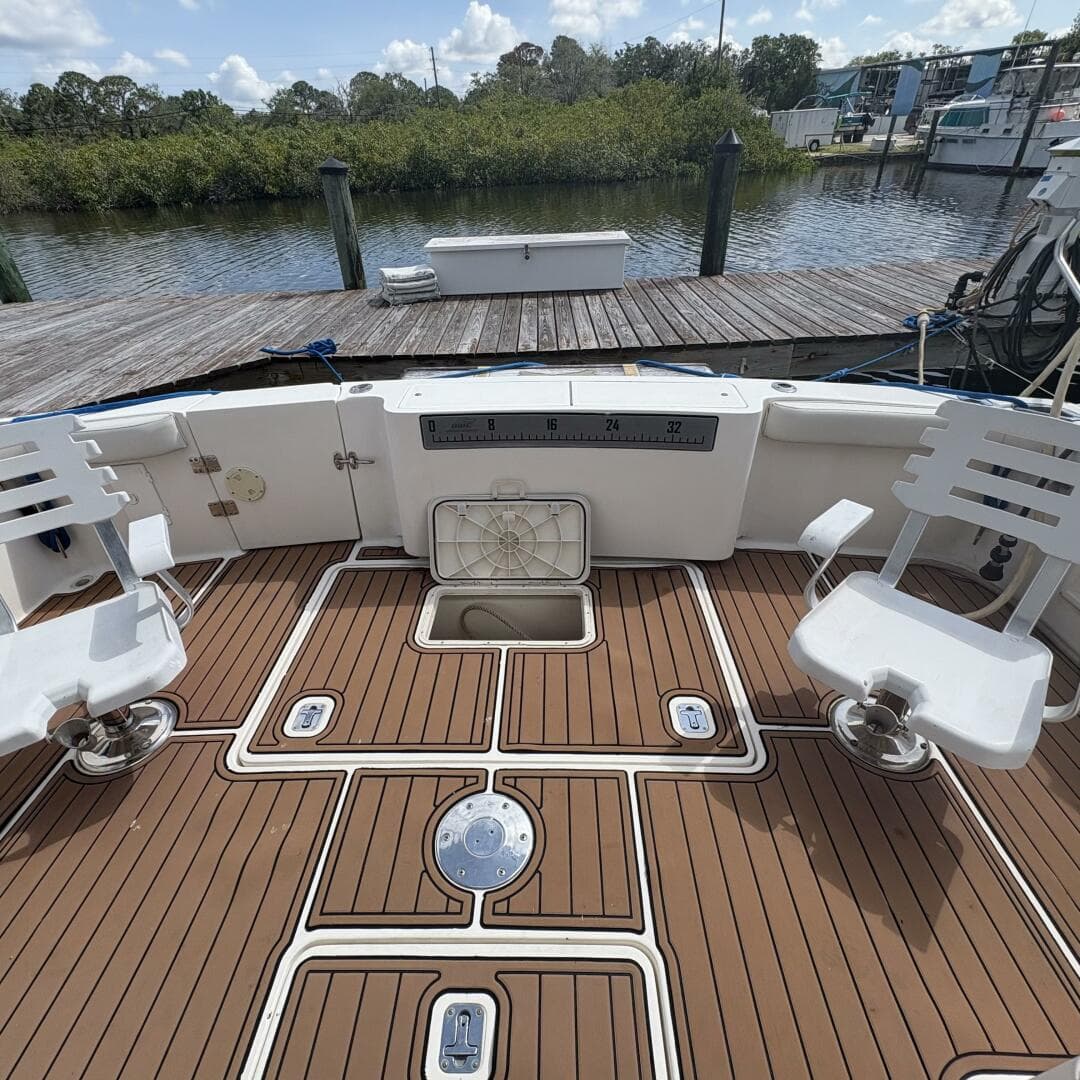 2001 Silverton 42 Convertible — photo 100