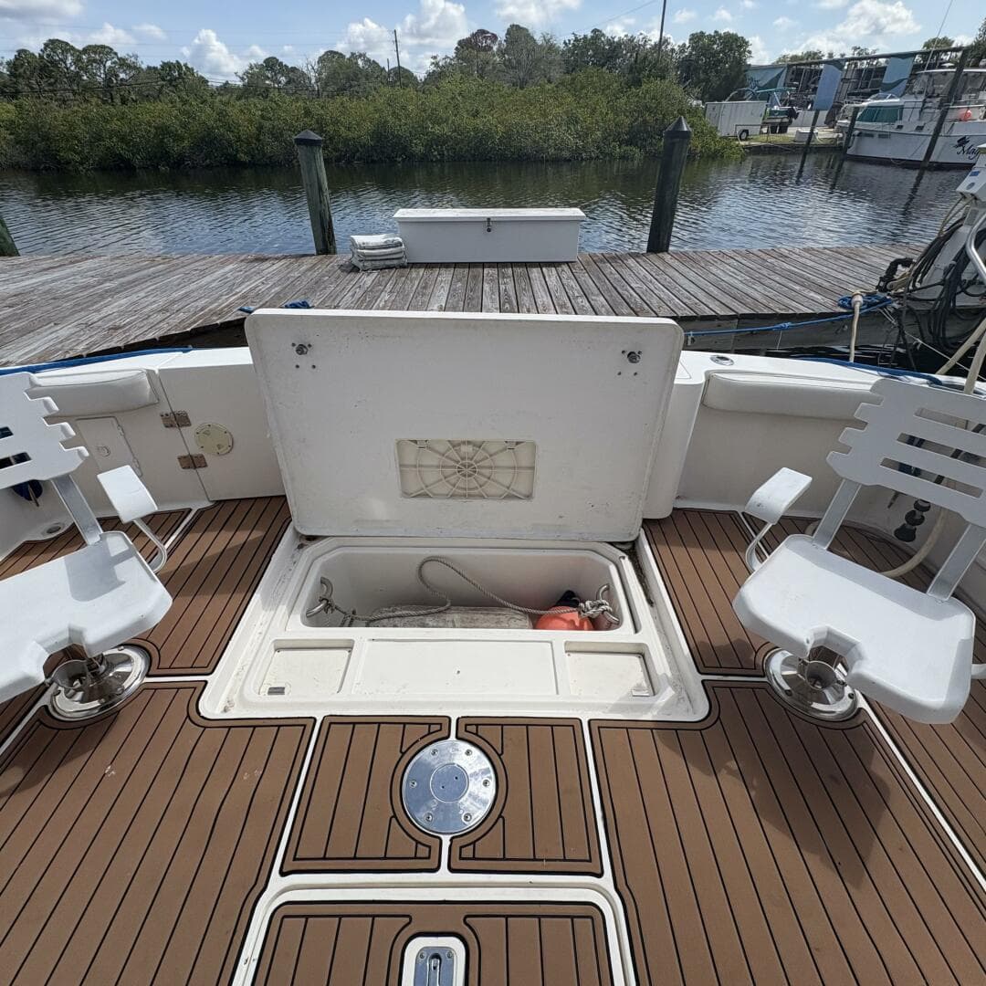 2001 Silverton 42 Convertible — photo 93