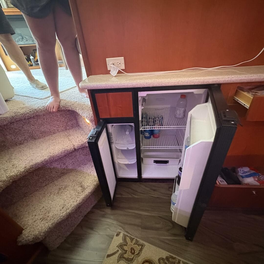 2001 Silverton 42 Convertible — photo 76