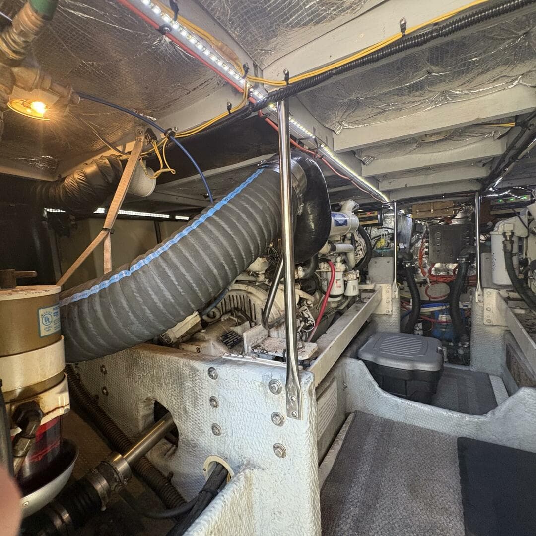 2001 Silverton 42 Convertible — photo 95