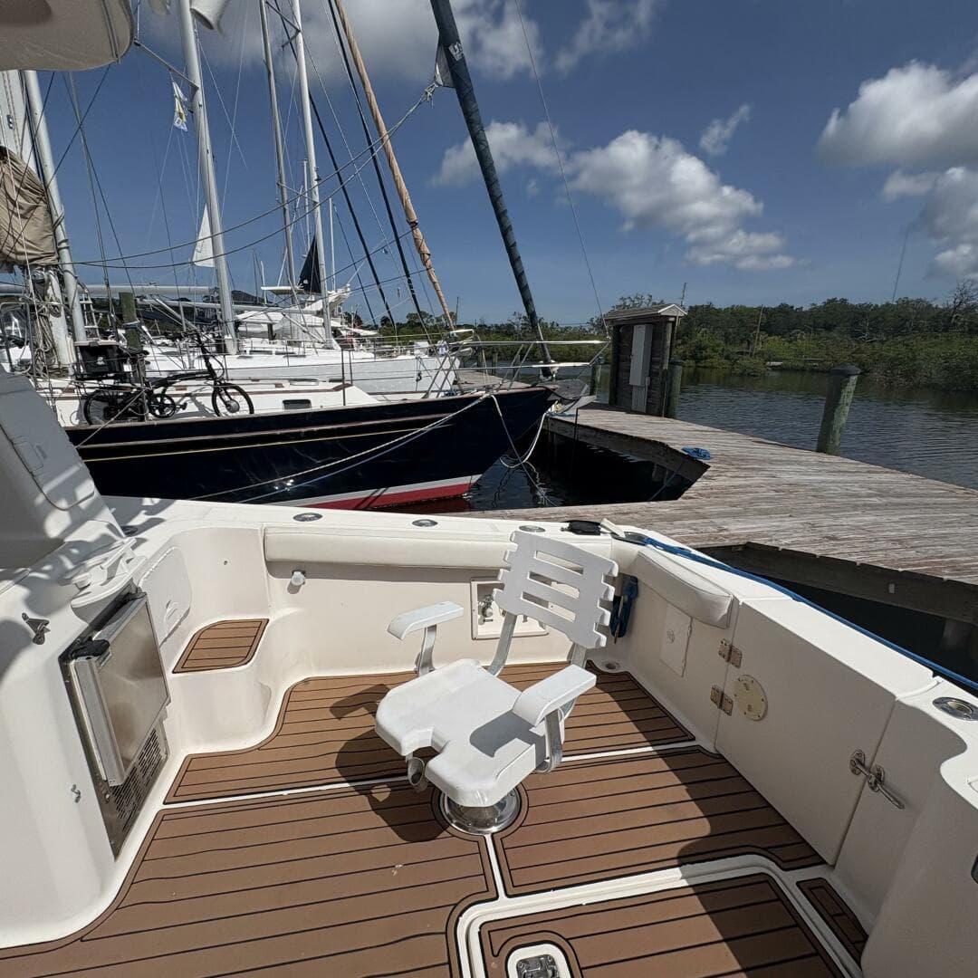 2001 Silverton 42 Convertible — photo 99