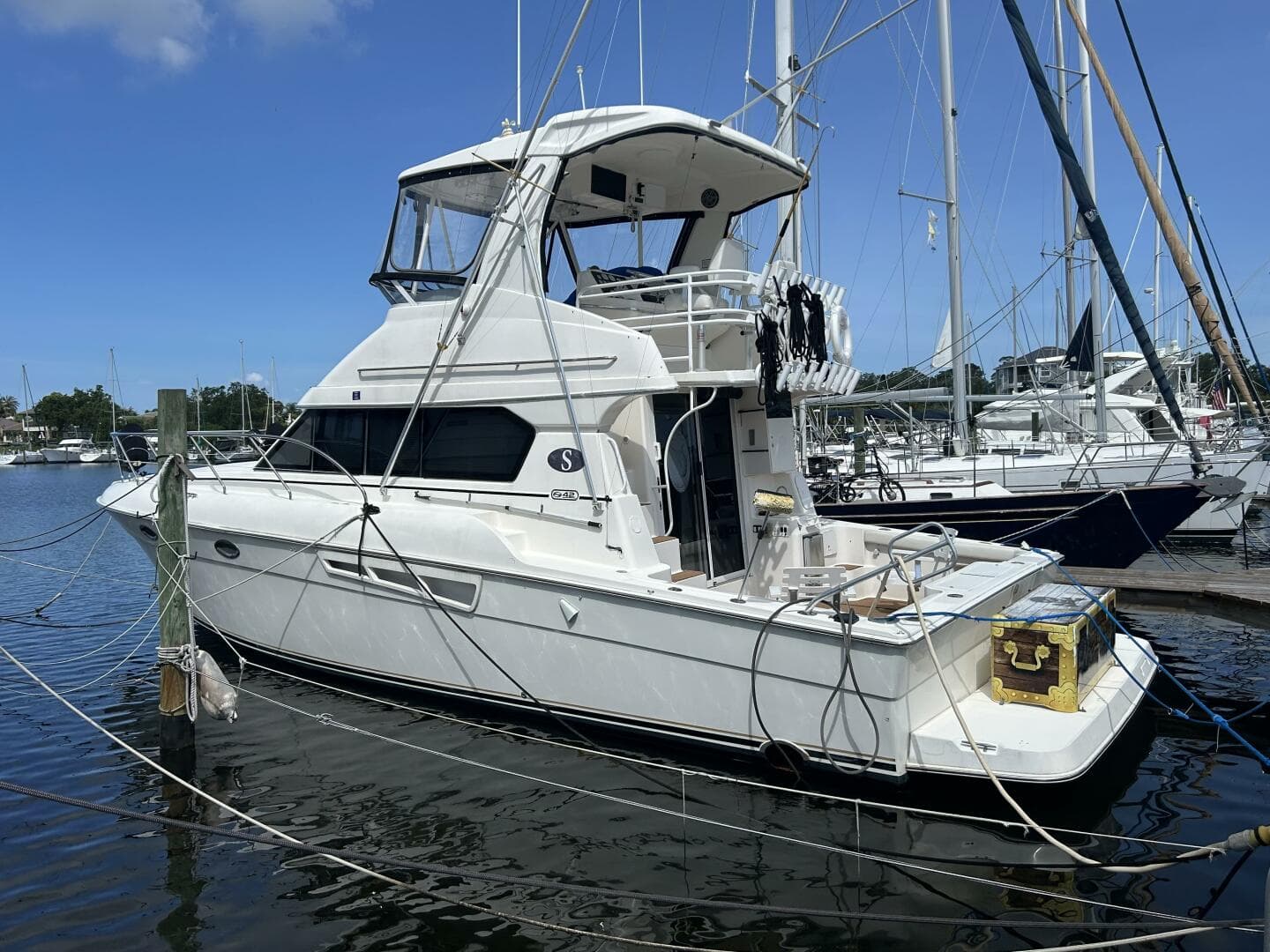 2001 Silverton 42 Convertible — photo 105