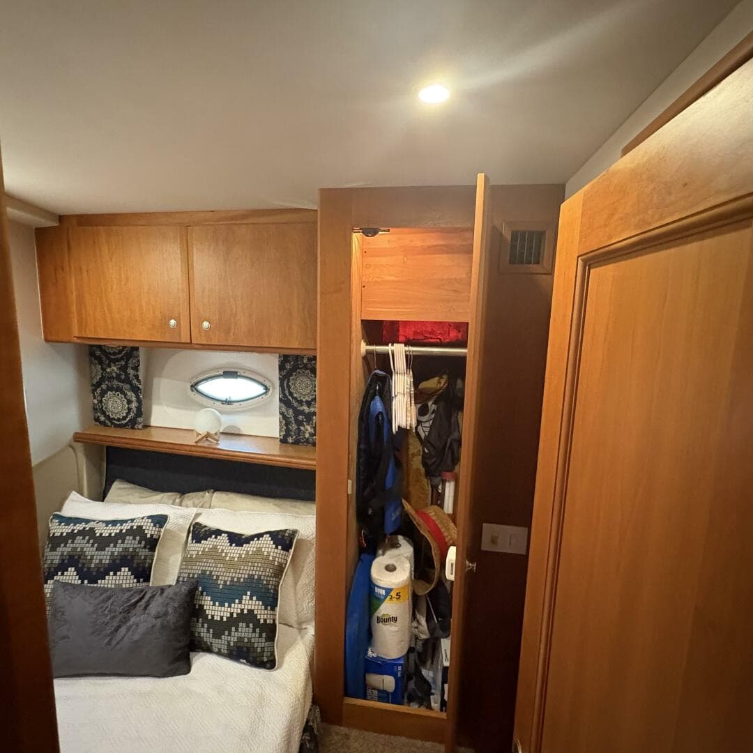 2001 Silverton 42 Convertible — photo 67