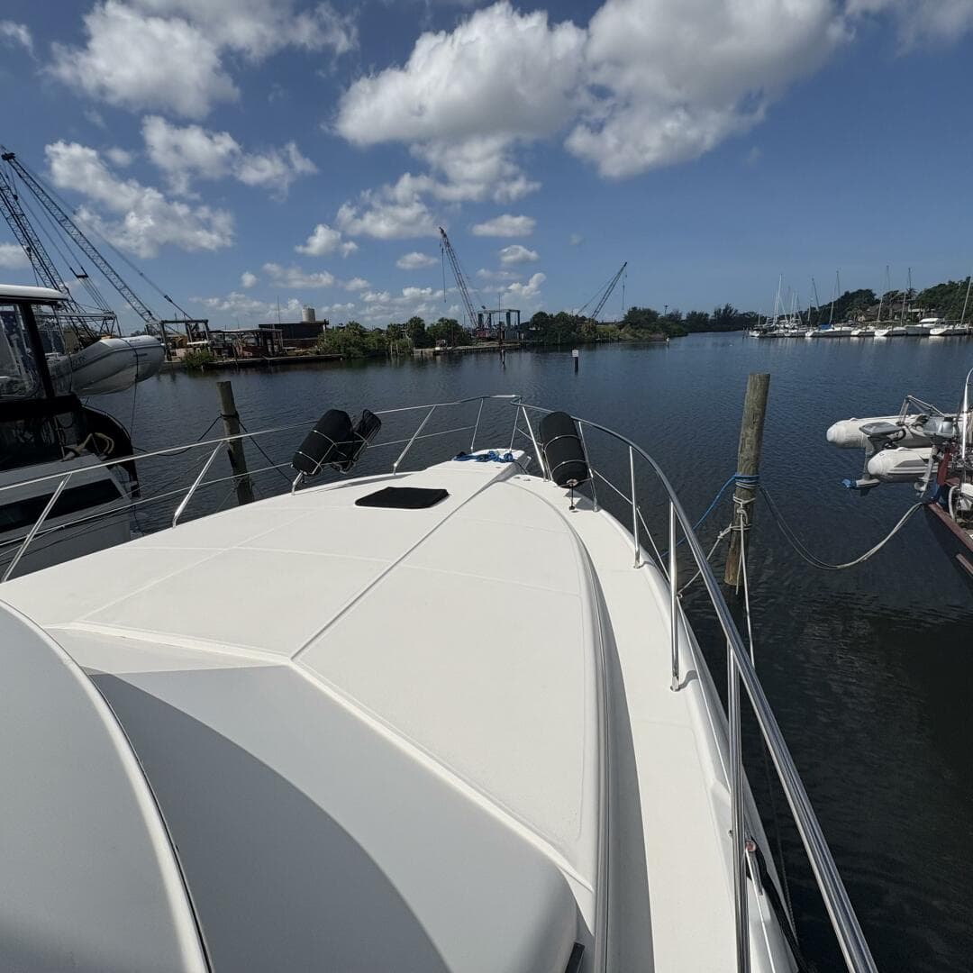 2001 Silverton 42 Convertible — photo 102