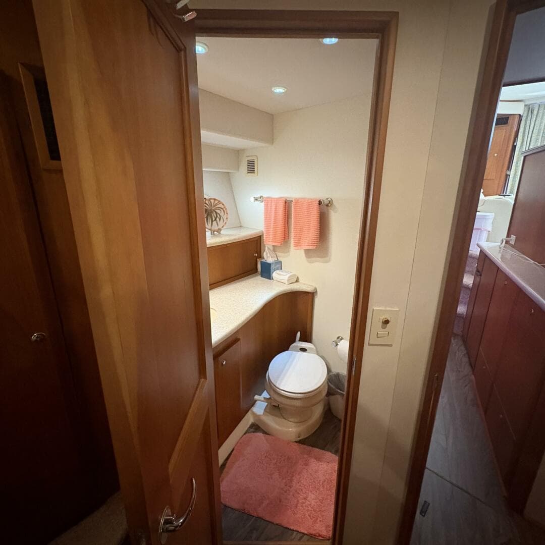 2001 Silverton 42 Convertible — photo 58