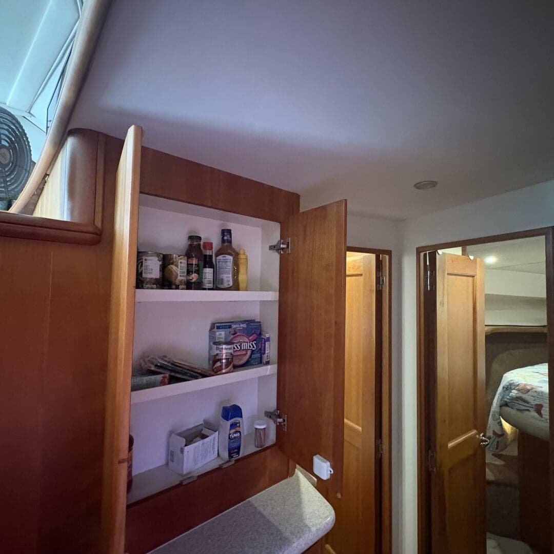 2001 Silverton 42 Convertible — photo 65