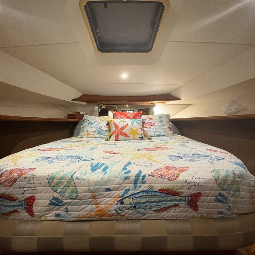 2001 Silverton 42 Convertible — photo 42