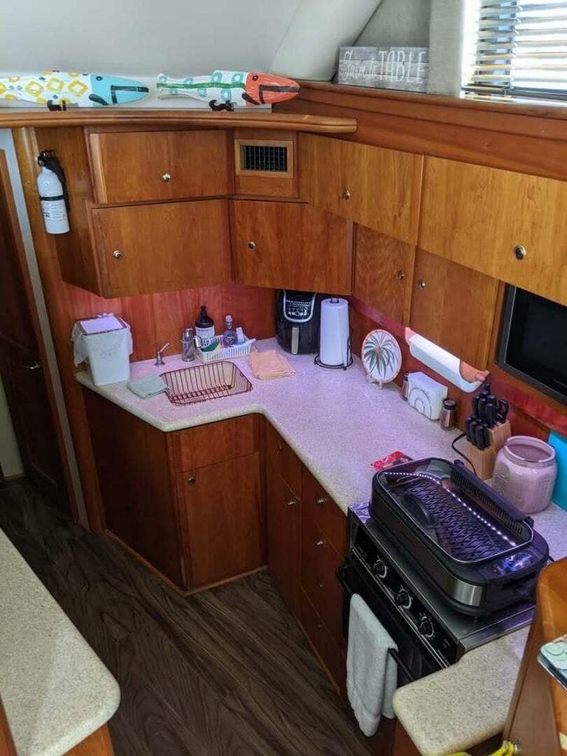 2001 Silverton 42 Convertible — photo 19