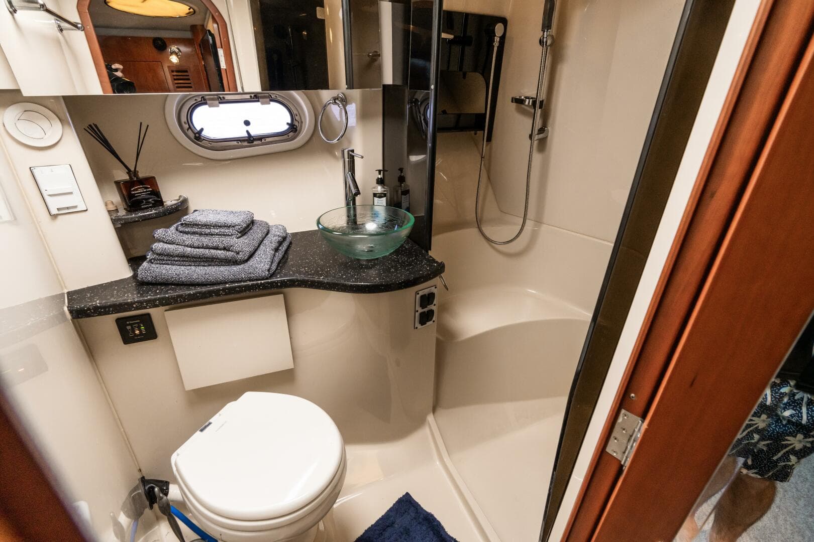 2008 Four Winns V378 — photo 51