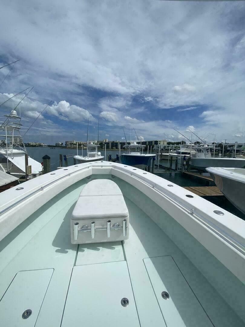 2012 Contender 39 ST — photo 5