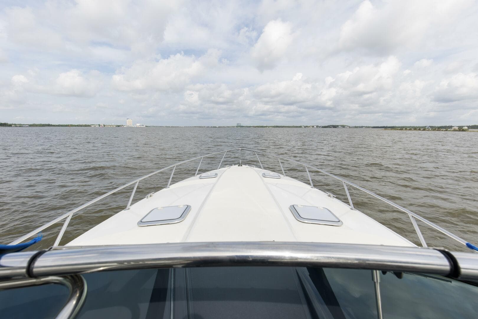 2017 Formula 370 Super Sport — photo 19