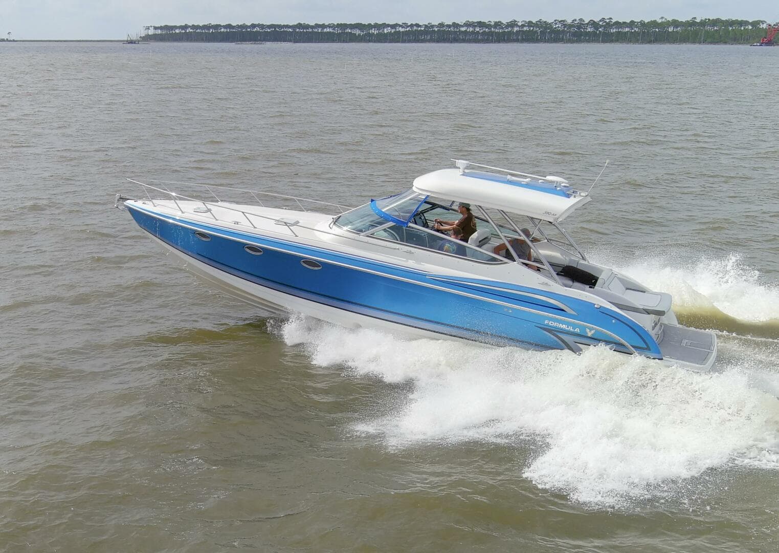 2017 Formula 370 Super Sport — photo 24