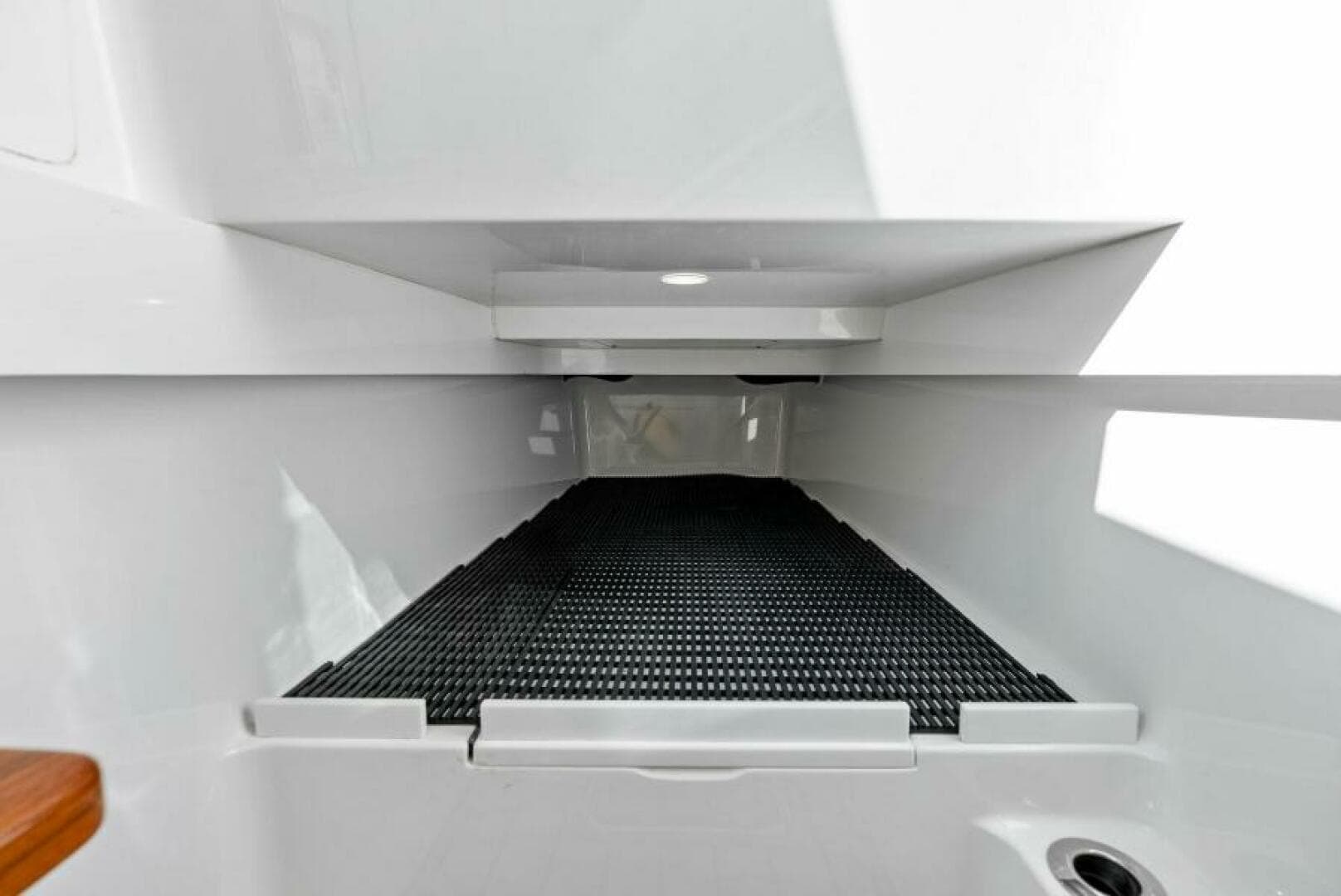 2021 Valhalla Boatworks V-37 — photo 17