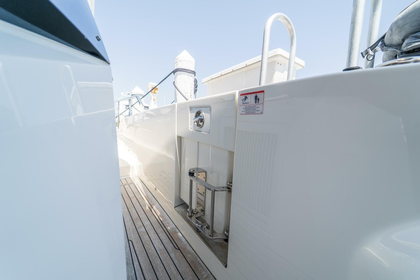 2023 Absolute 62 Fly — photo 30