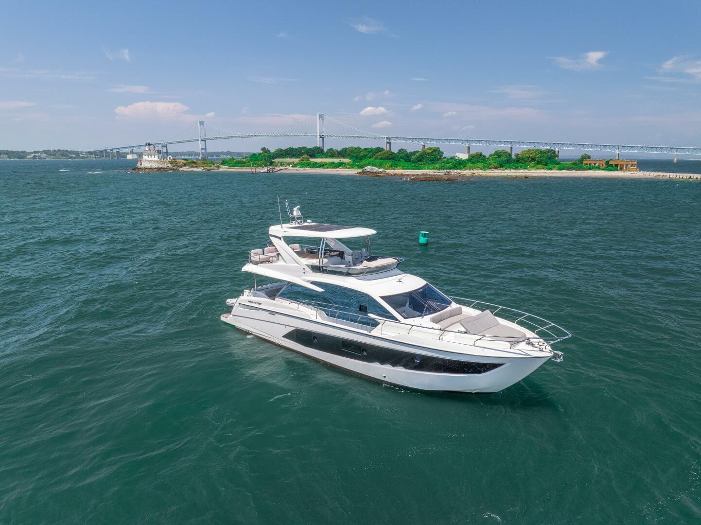 2023 Absolute 62 Fly — photo 11