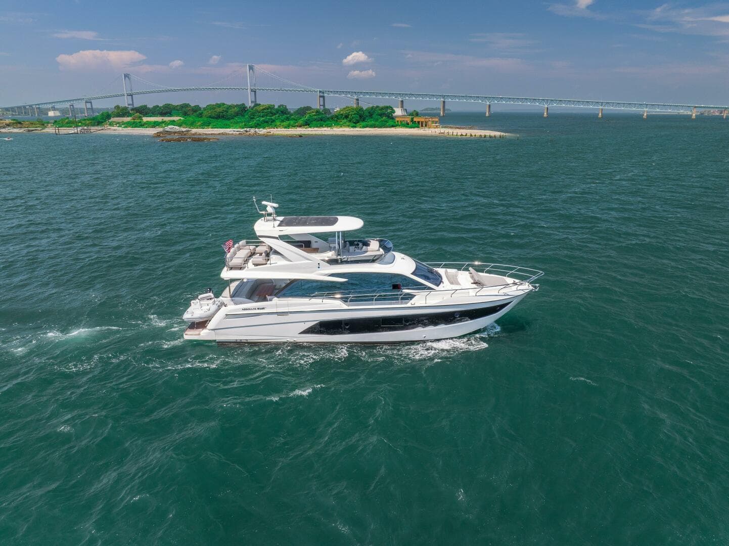 2023 Absolute 62 Fly — photo 7