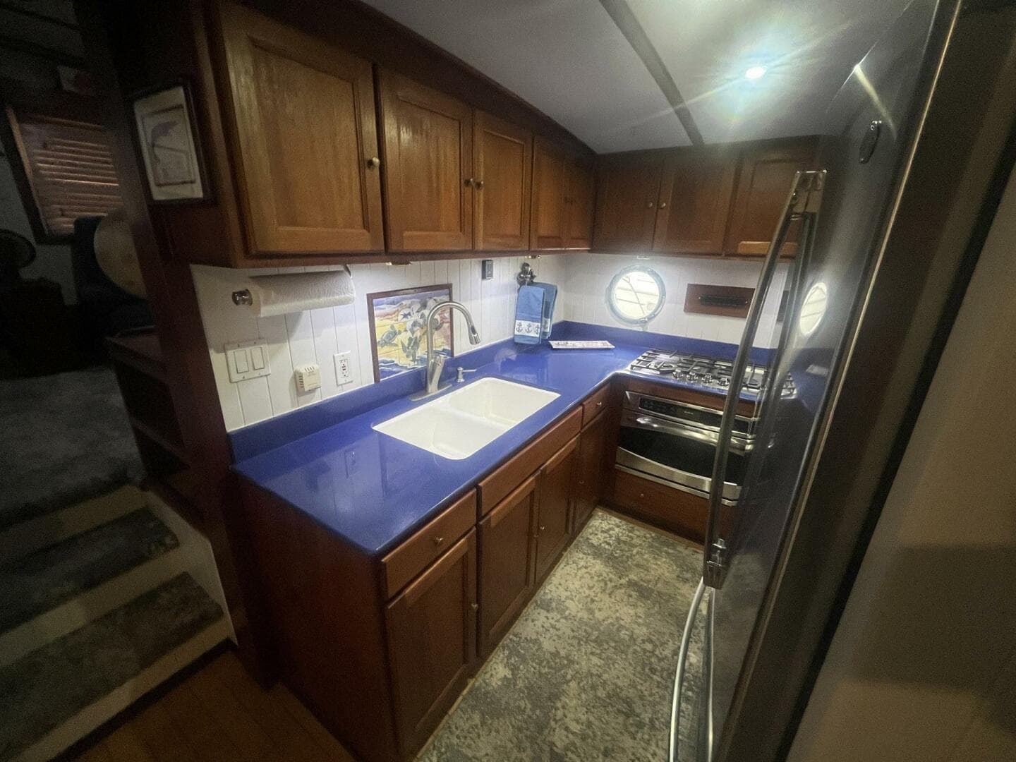 2001 Great Harbour 47 — photo 43